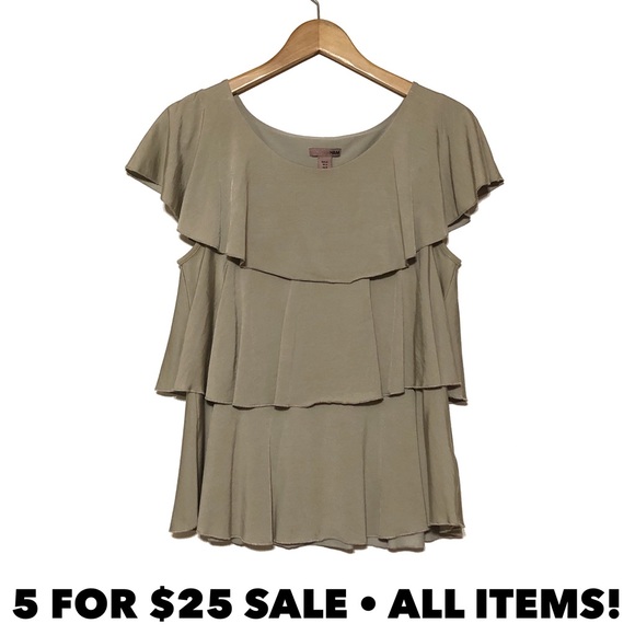 H&M Tops - H&M Tiered Ruffle Blouse